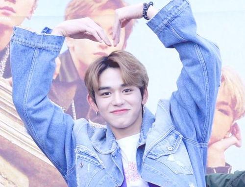 吃瓜黄旭熙视频,揭秘娱乐圈幕后故事