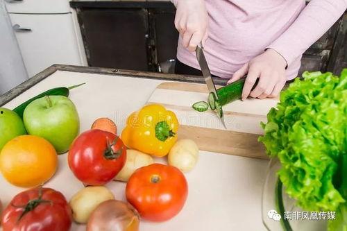 在厨房吃瓜,美食时光尽享
