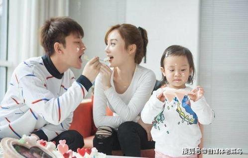 妈妈吃瓜博主,揭秘娱乐圈幕后真相