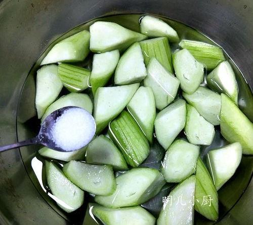 变色瓜可以吃吗,能否食用及营养价值探讨