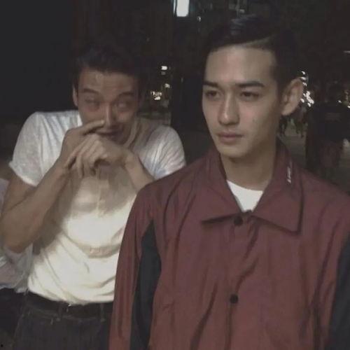 吃瓜闲聊头像男生,揭秘吃瓜男生的神秘面纱