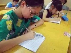 宅在家吃瓜视频,揭秘网络热门视频背后的故事