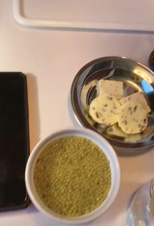 鱼子酱吃瓜,品味奢华与自然的完美邂逅