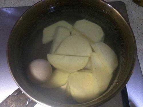 在家吃鸡瓜洋芋,鸡瓜洋芋的独特风味体验